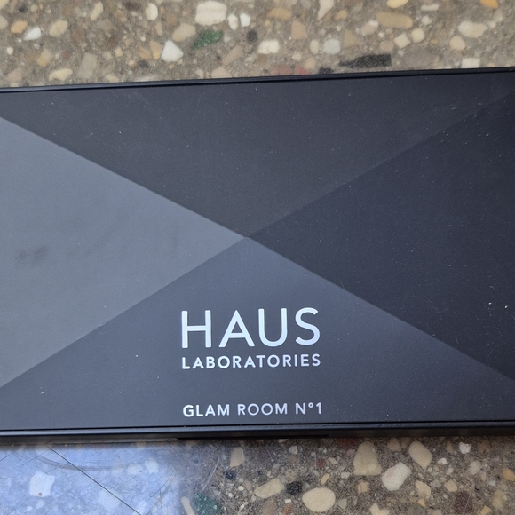 Haus Laboratories Other - Haus Laboratories Glam Room No.1 Eyeshadow Palette - Neutral Black